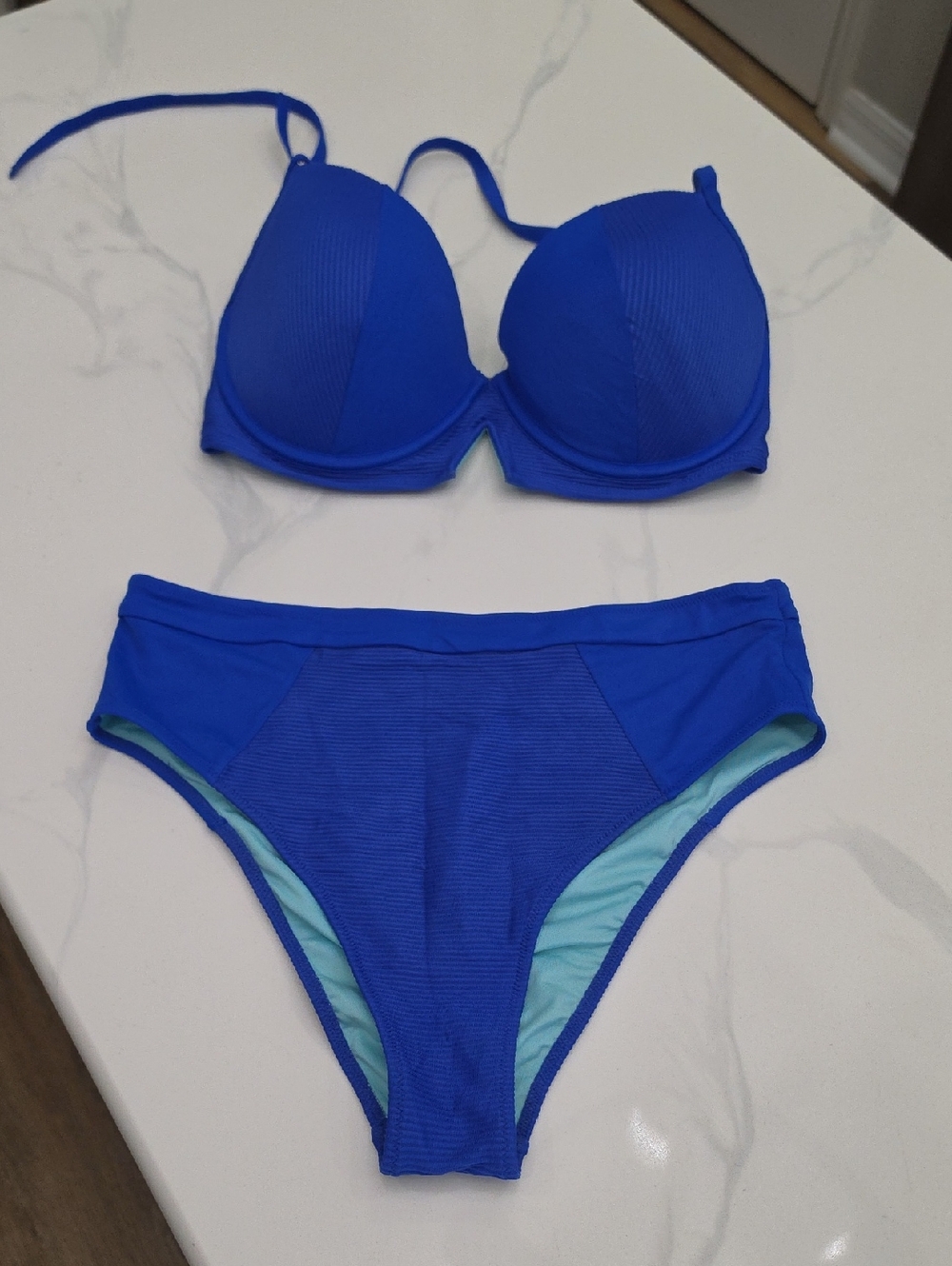 shade and shore two piecw swim set